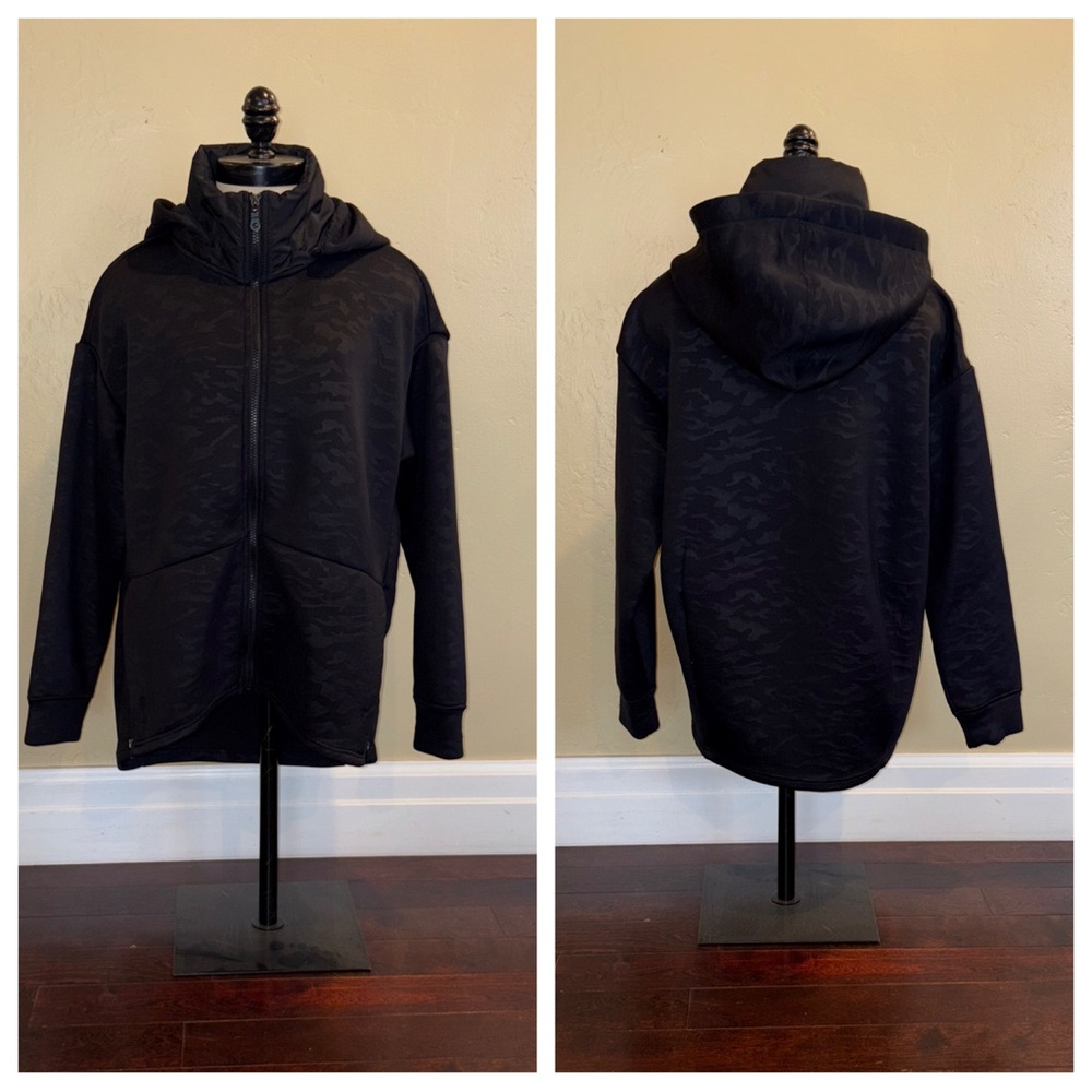 Fabletics Lotta Removable Hood Jacket Black Camo Full Zipper Size Small